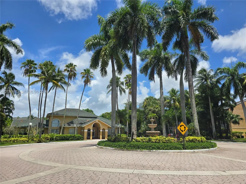 4015 W McNab Rd #D305 Pompano Beach, FL 33069