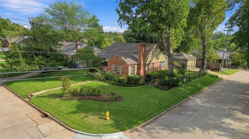 2504 E 20th Street Tulsa, OK 74104