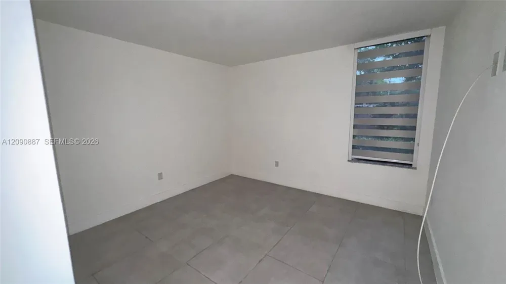 740 NE 199th St #102G Miami, FL 33179