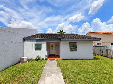 24 NW 109th Ct #C
