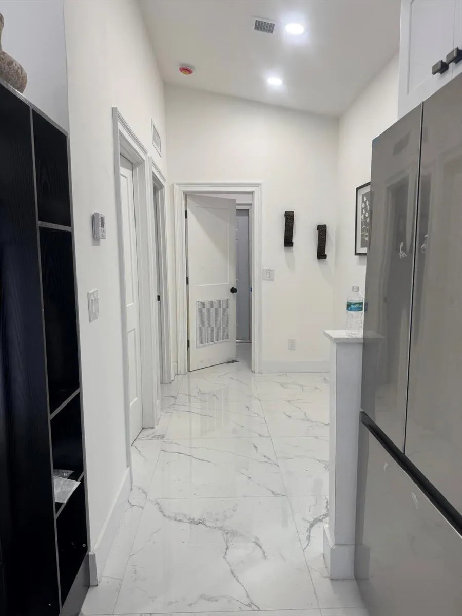 230 NE 14TH Pompano Beach, FL 33060