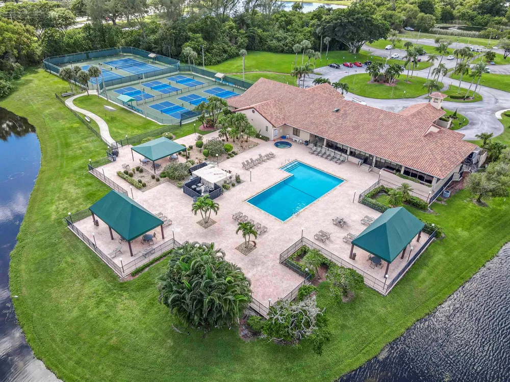 8206 Mooring Circle Boynton Beach, FL 33472