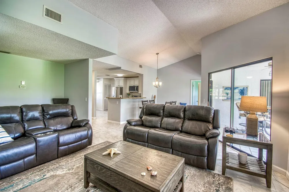 8206 Mooring Circle Boynton Beach, FL 33472