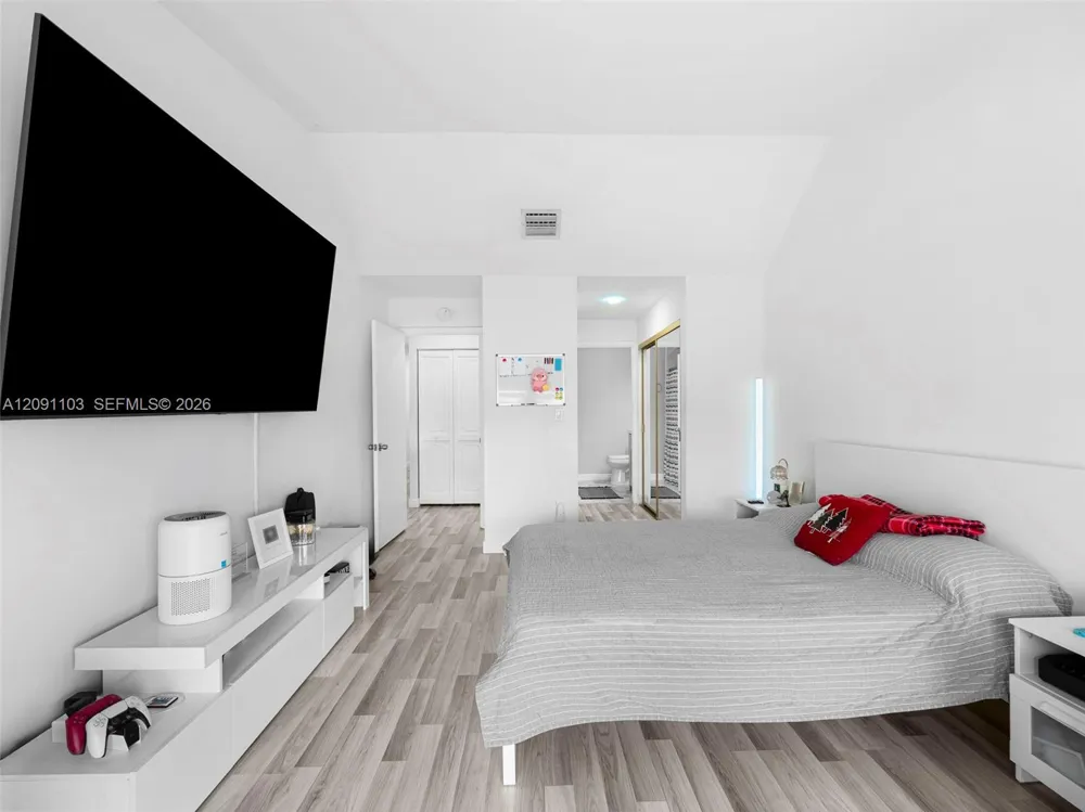 400 NW 214th St #203 Miami Gardens, FL 33169