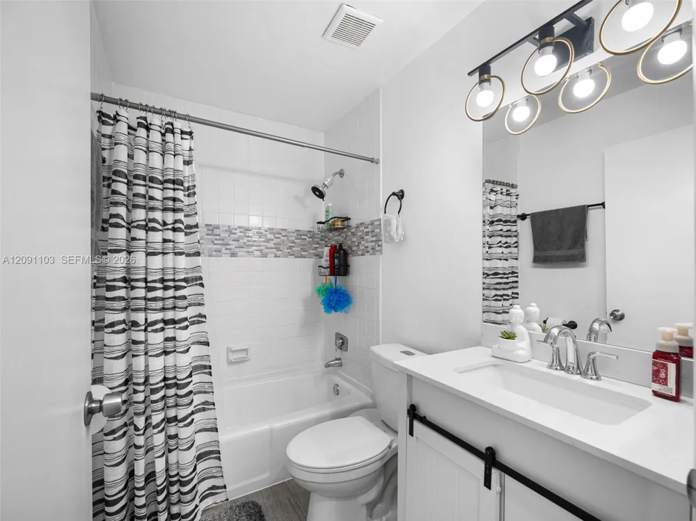 400 NW 214th St #203 Miami Gardens, FL 33169