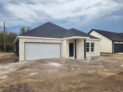 2516 Sheraton Drive