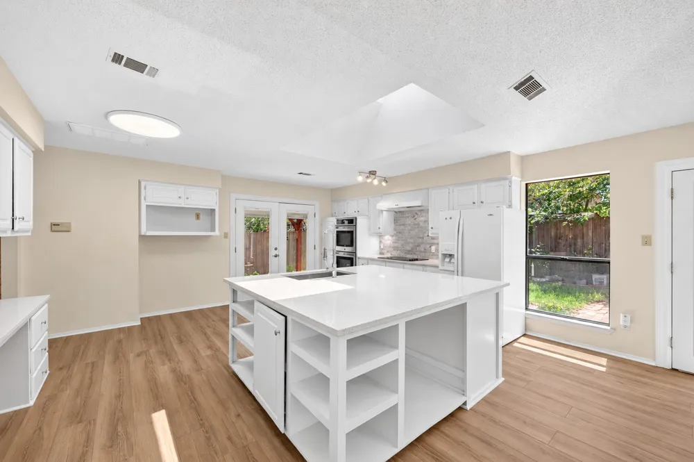 3856 Double Oak Lane Irving, TX 75061