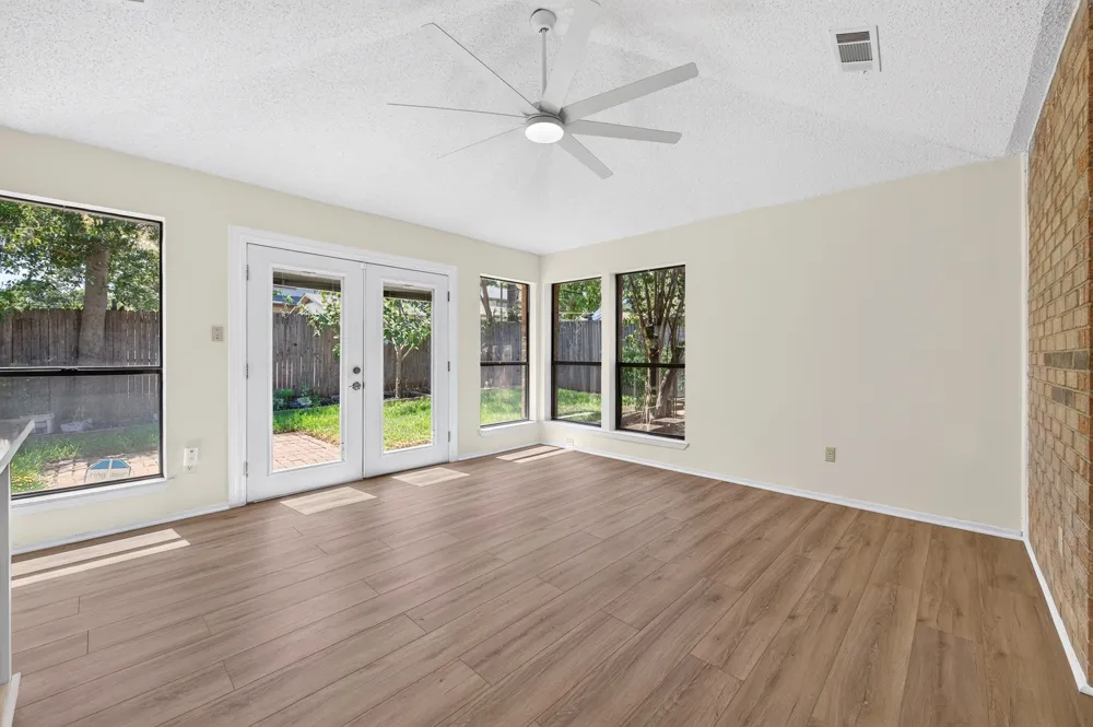 3856 Double Oak Lane Irving, TX 75061