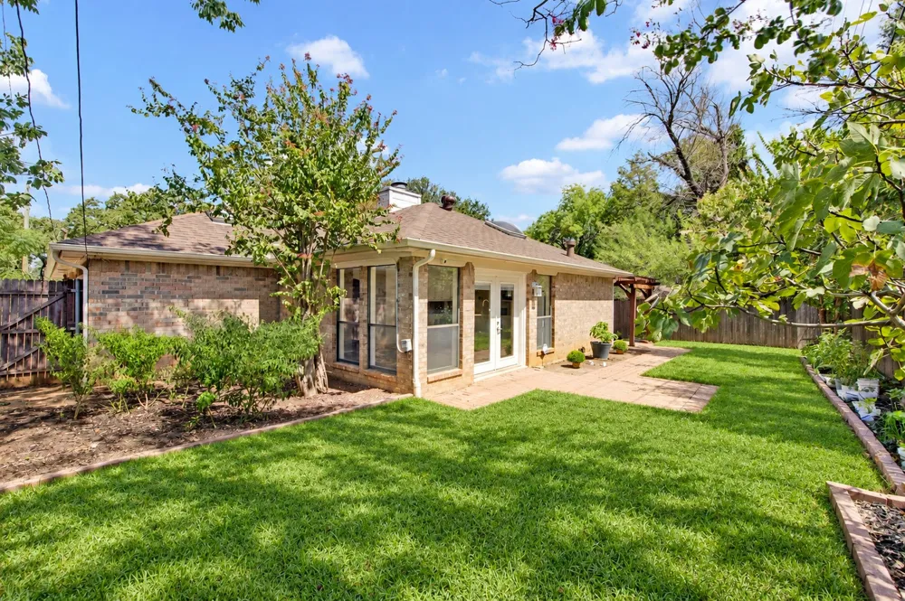 3856 Double Oak Lane Irving, TX 75061