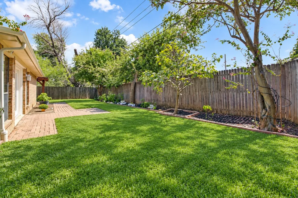 3856 Double Oak Lane Irving, TX 75061