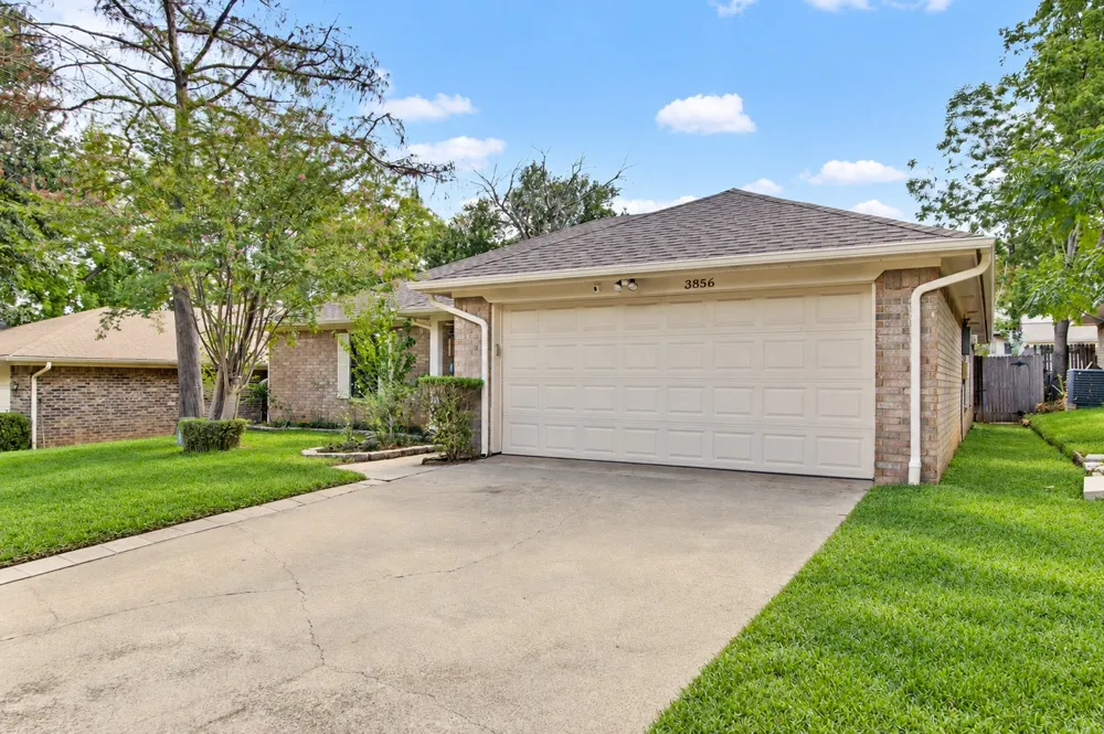 3856 Double Oak Lane Irving, TX 75061