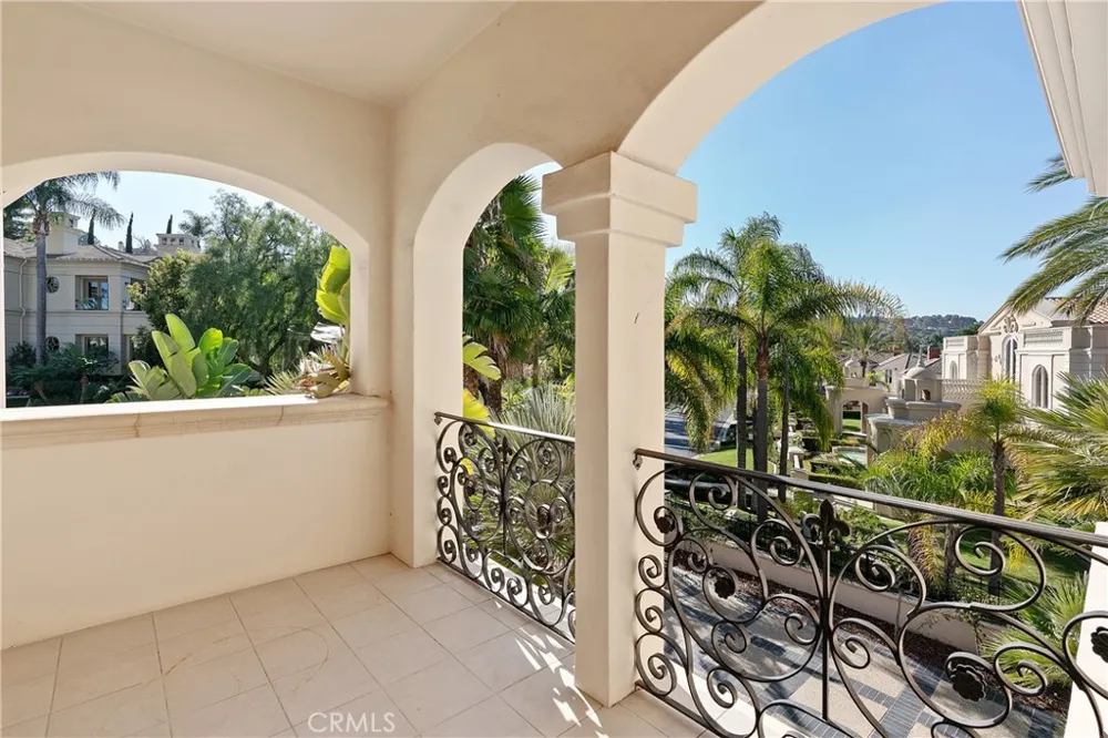 5081 E Copa De Oro Drive Anaheim, CA 92807