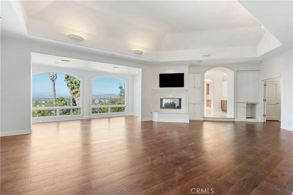 5081 E Copa De Oro Drive Anaheim, CA 92807