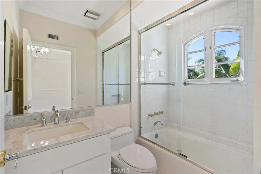 5081 E Copa De Oro Drive Anaheim, CA 92807