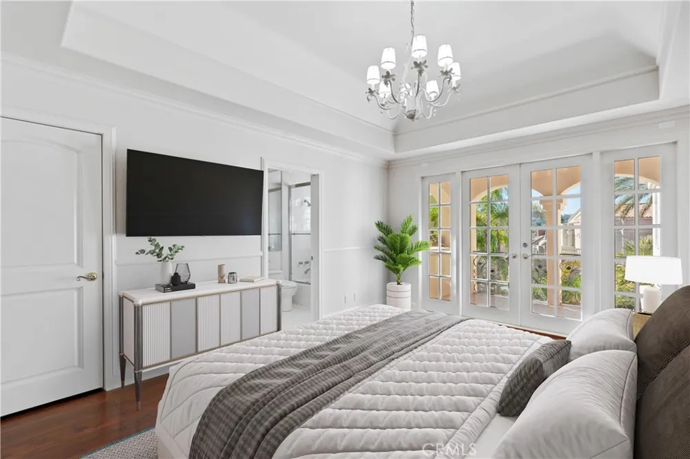 5081 E Copa De Oro Drive Anaheim, CA 92807