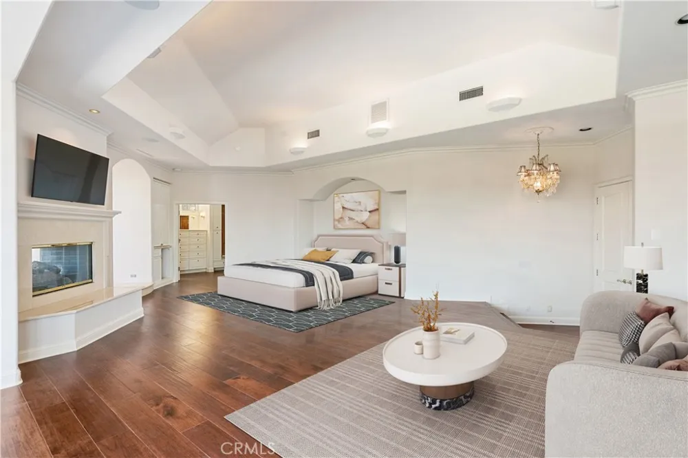 5081 E Copa De Oro Drive Anaheim, CA 92807