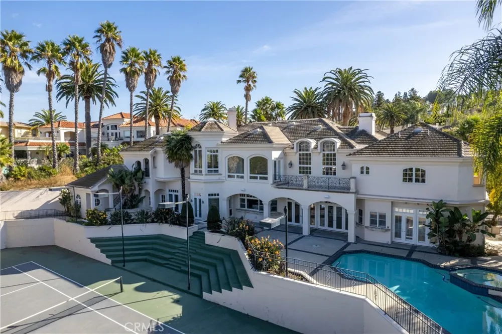 5081 E Copa De Oro Drive Anaheim, CA 92807