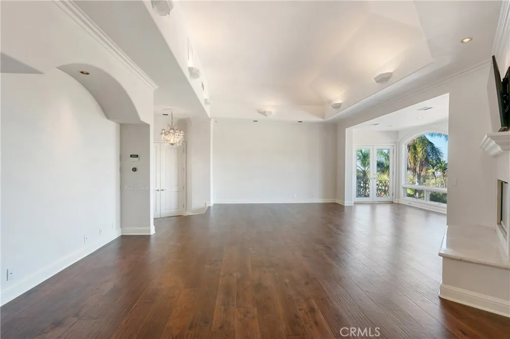 5081 E Copa De Oro Drive Anaheim, CA 92807