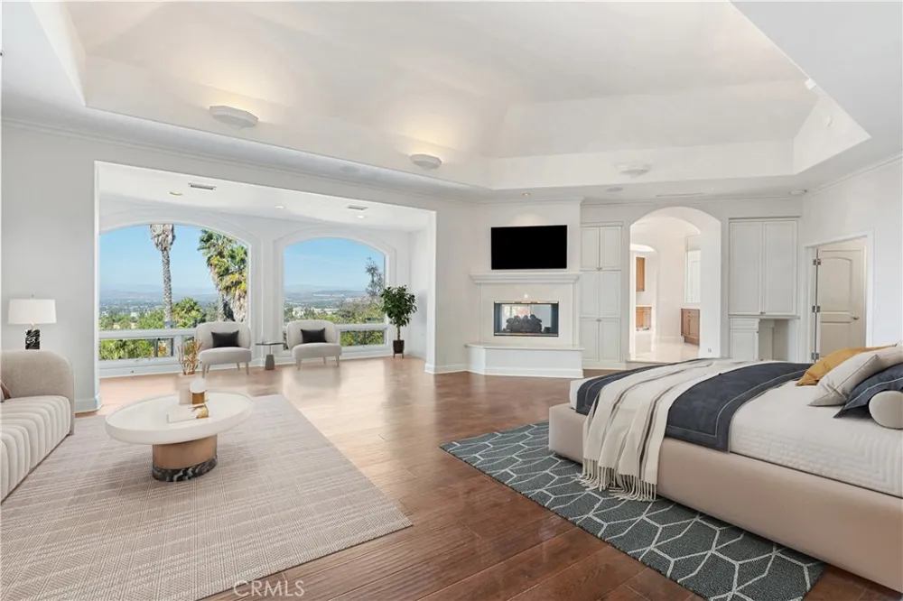5081 E Copa De Oro Drive Anaheim, CA 92807