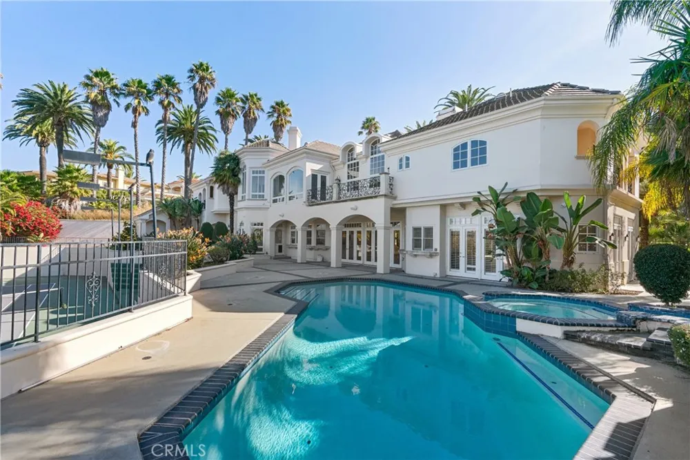 5081 E Copa De Oro Drive Anaheim, CA 92807
