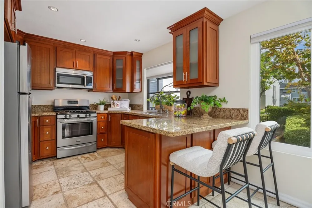 26415 Waterford Lake Forest, CA 92630