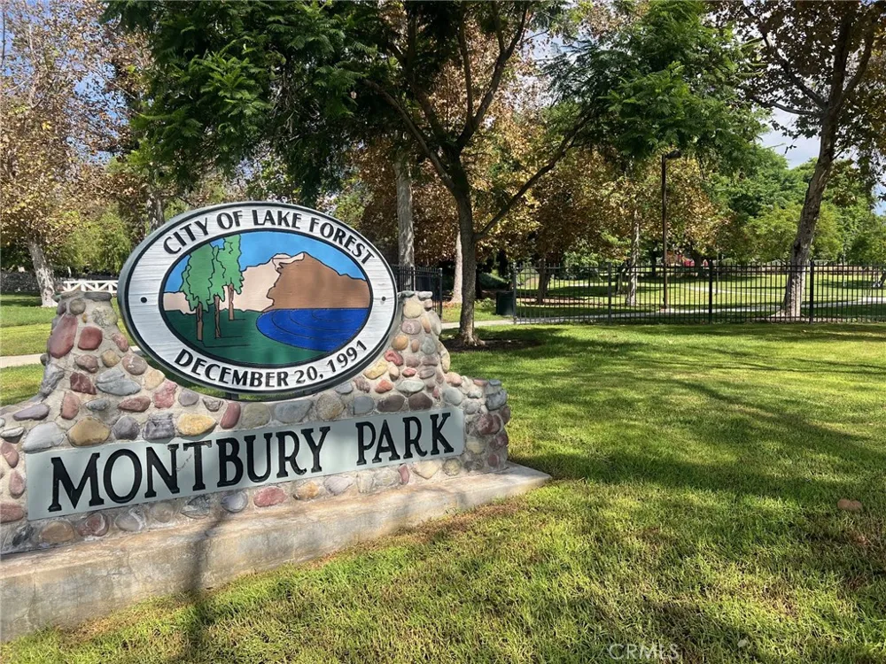 26415 Waterford Lake Forest, CA 92630