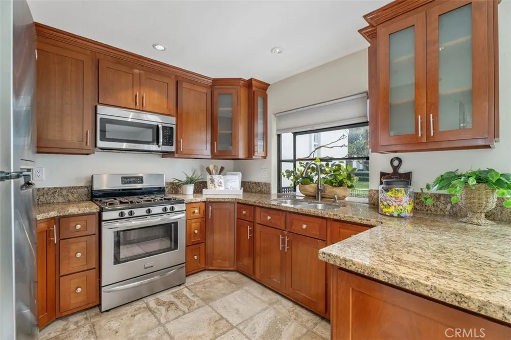 26415 Waterford Lake Forest, CA 92630