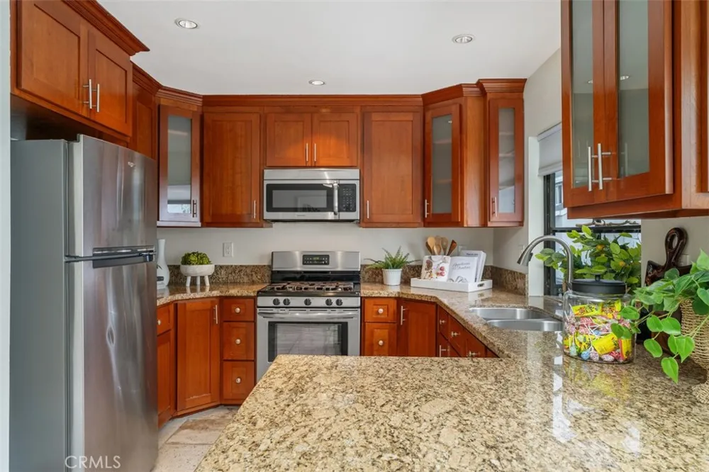 26415 Waterford Lake Forest, CA 92630