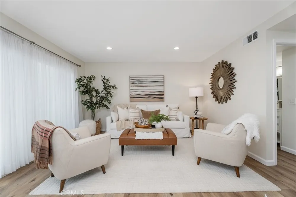 26415 Waterford Lake Forest, CA 92630