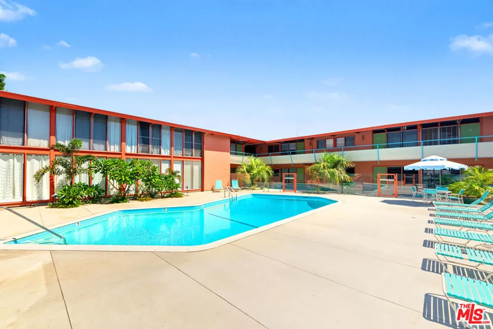 1400 Hayworth Avenue #6 West Hollywood, CA 90046