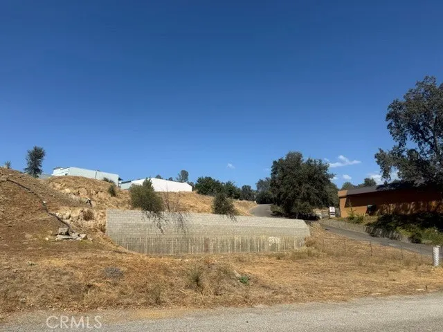 40385 Highway 41 Oakhurst, CA 93644