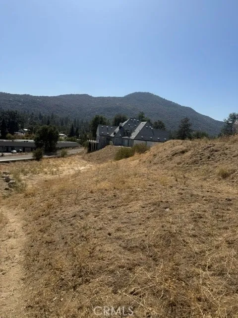 40385 Highway 41 Oakhurst, CA 93644