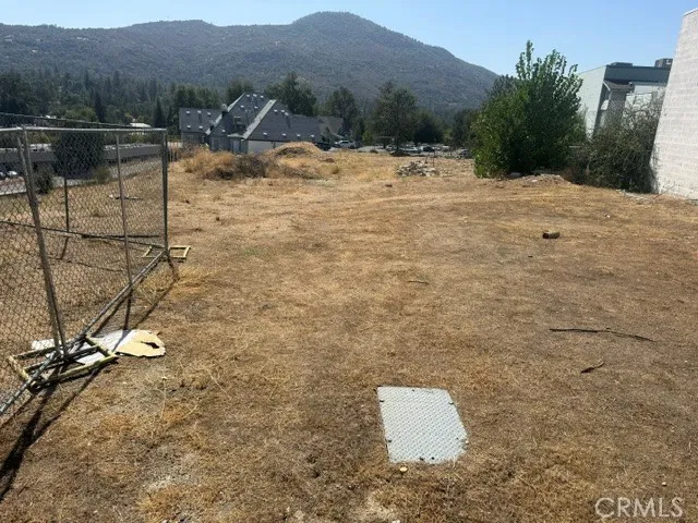 40385 Highway 41 Oakhurst, CA 93644
