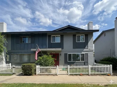 1387 Sycamore