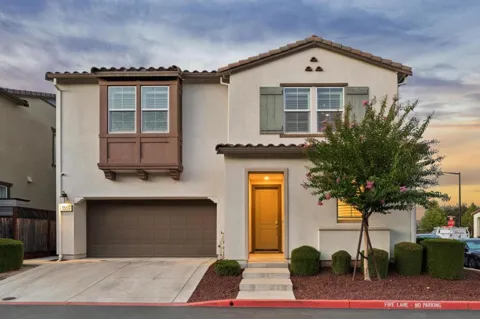 1559 Zephyr Place