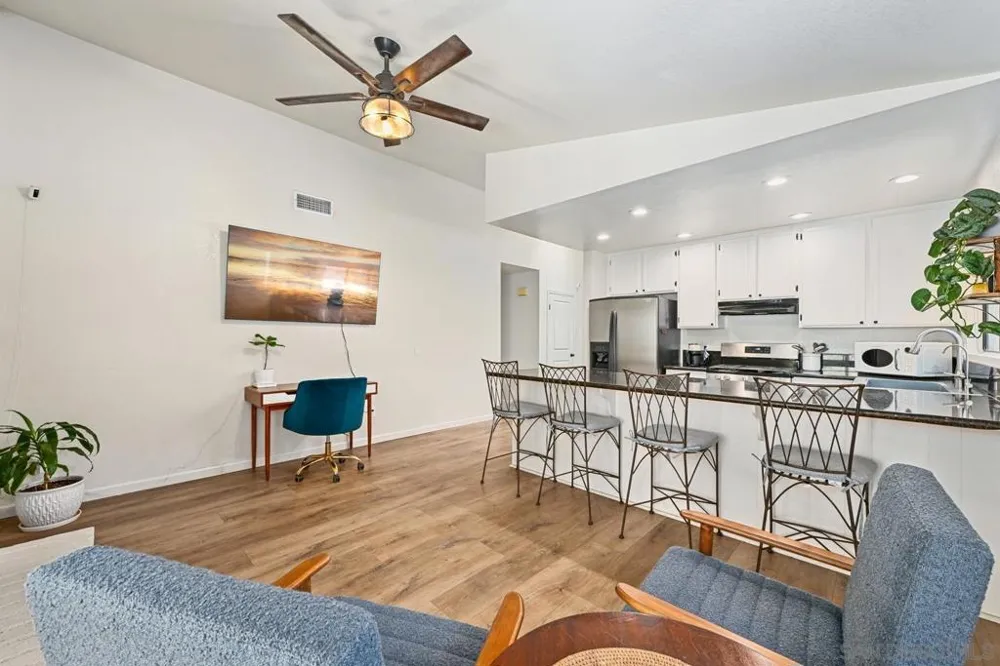 1690 Madrone Glen Escondido, CA 92027