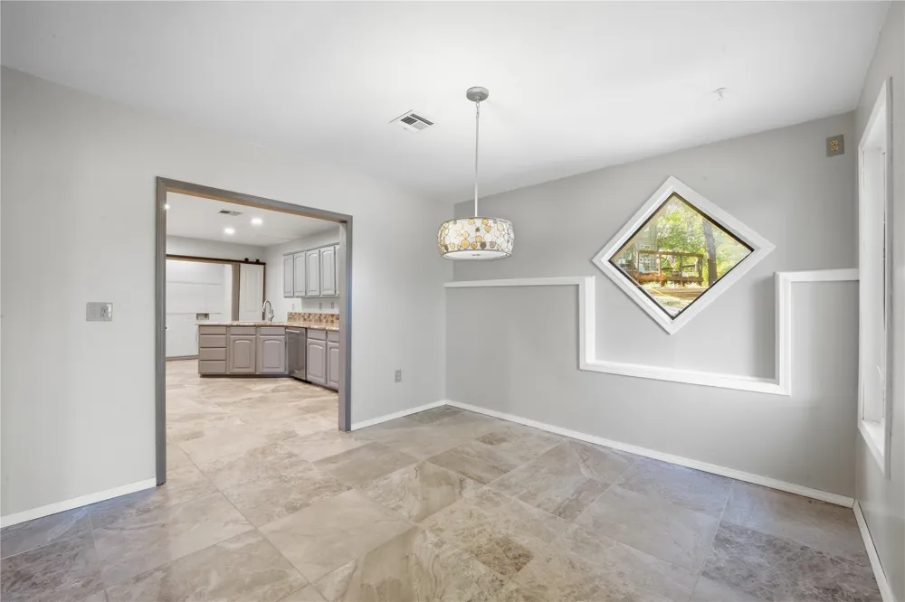 84 Rock Lane Sand Springs, OK 74063