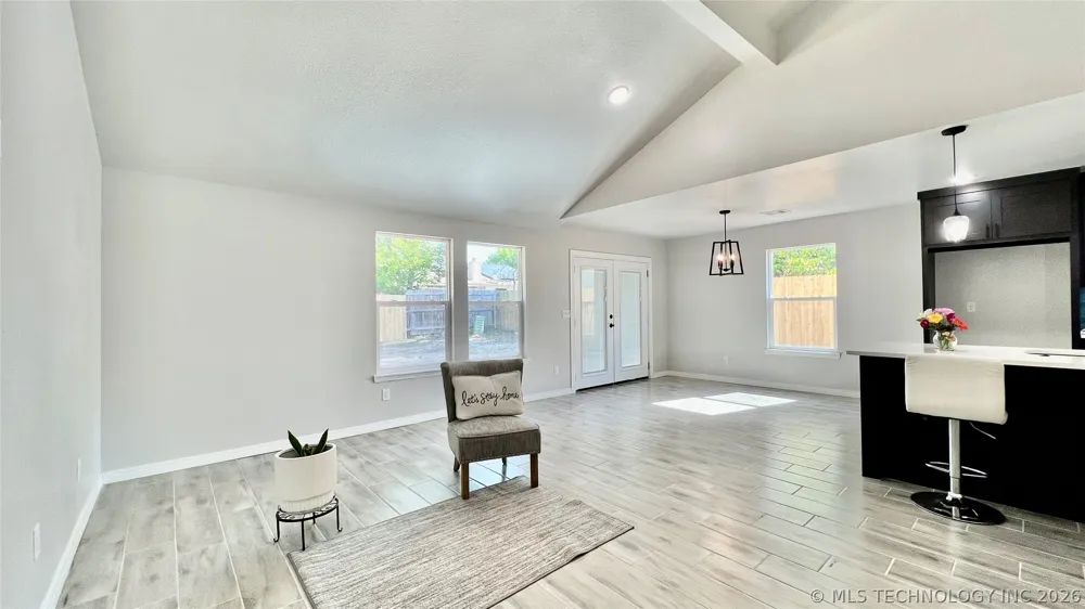 824 W Waco Place Broken Arrow, OK 74011
