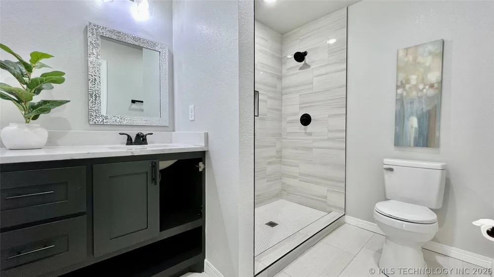 824 W Waco Place Broken Arrow, OK 74011