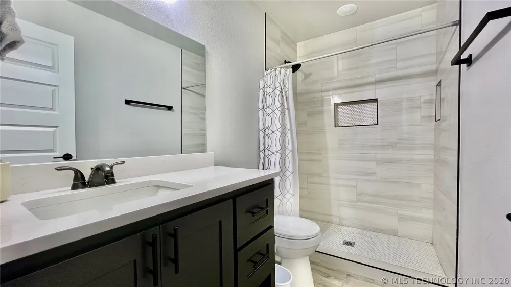 824 W Waco Place Broken Arrow, OK 74011