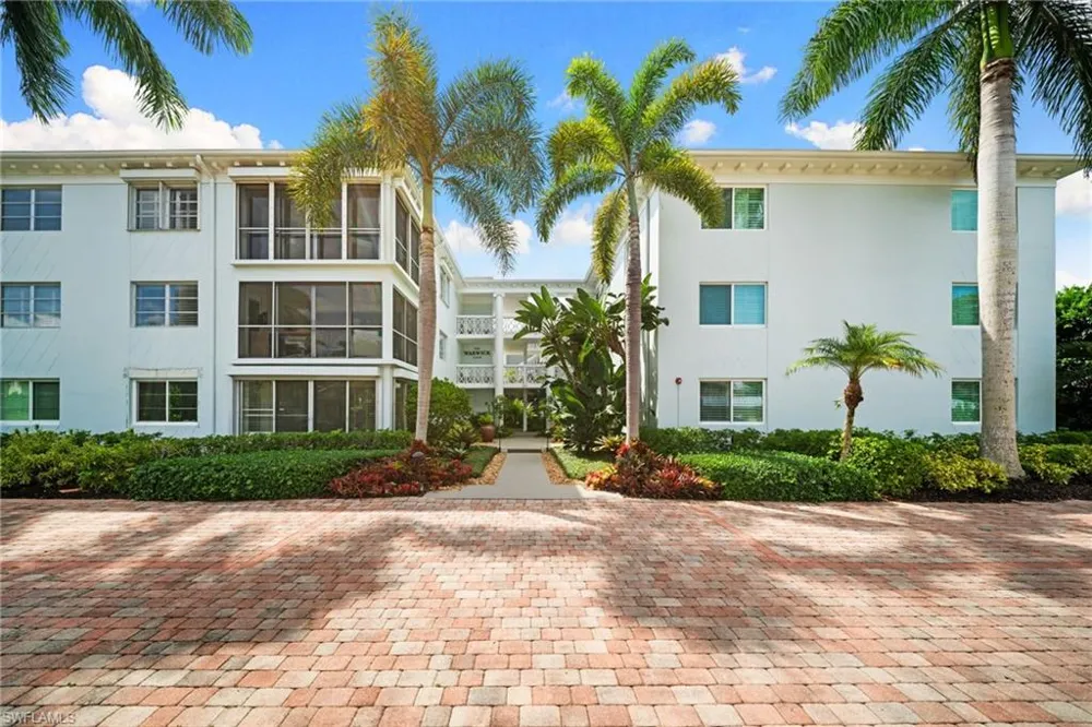 280 2nd Avenue S #303 Naples, FL 34102
