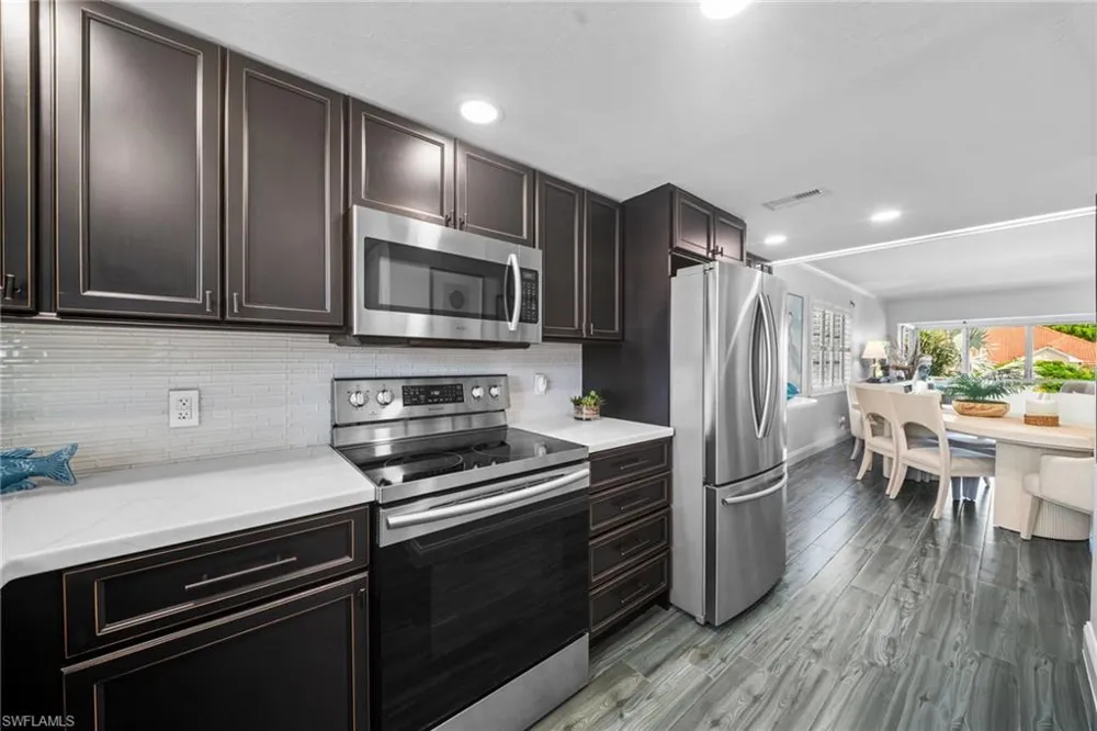 280 2nd Avenue S #303 Naples, FL 34102