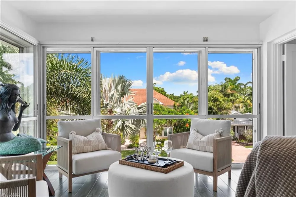 280 2nd Avenue S #303 Naples, FL 34102