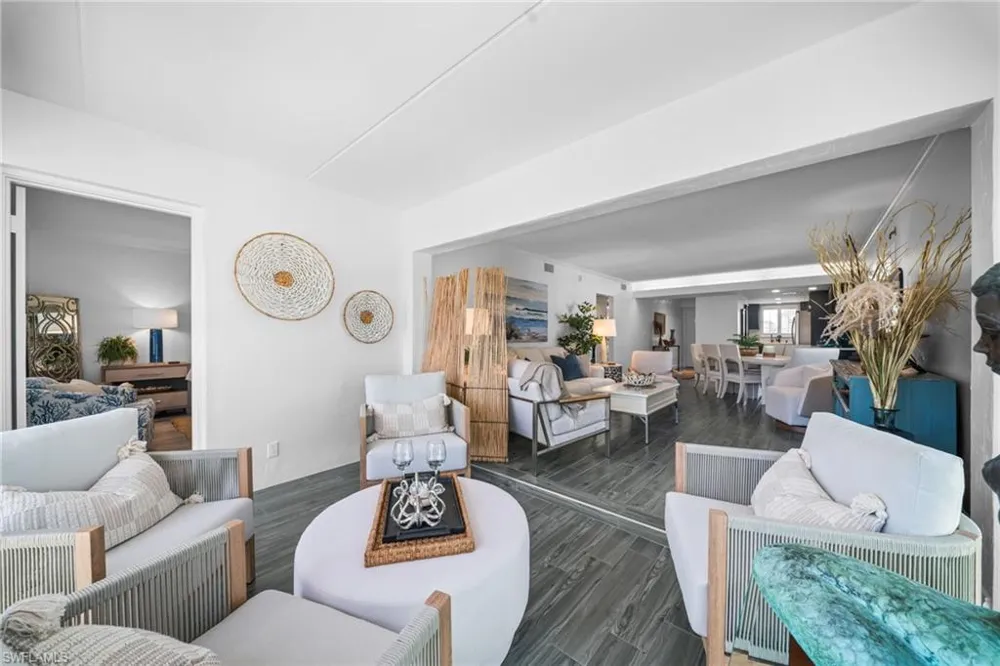 280 2nd Avenue S #303 Naples, FL 34102