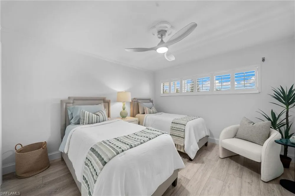 280 2nd Avenue S #303 Naples, FL 34102