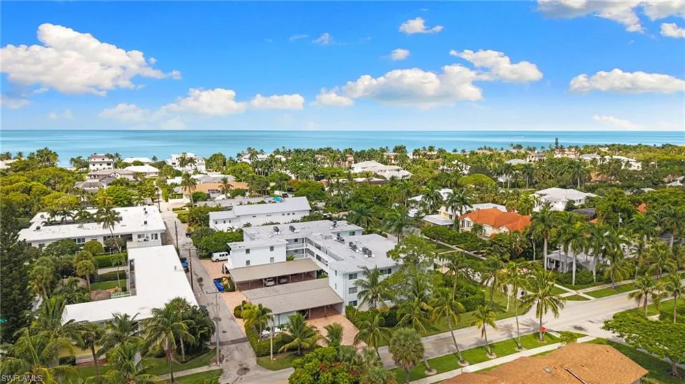 280 2nd Avenue S #303 Naples, FL 34102