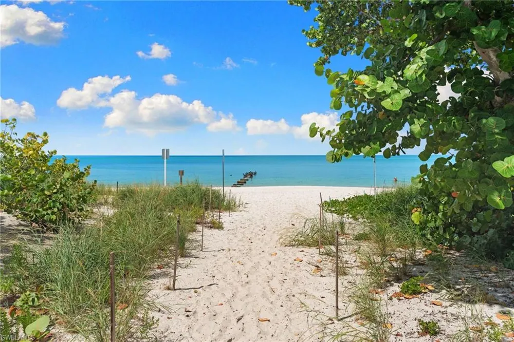 280 2nd Avenue S #303 Naples, FL 34102