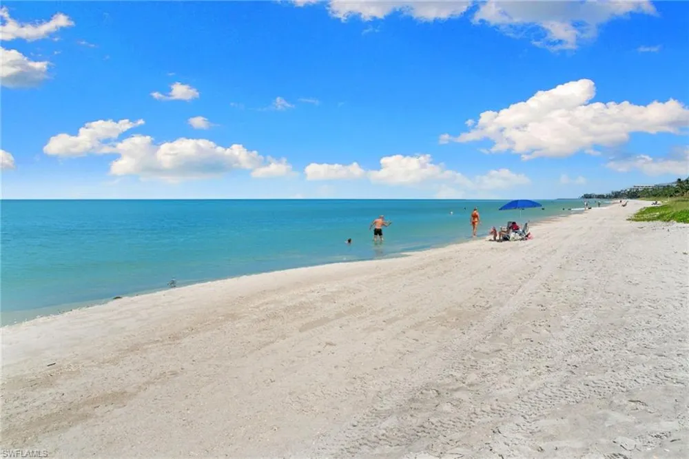 280 2nd Avenue S #303 Naples, FL 34102
