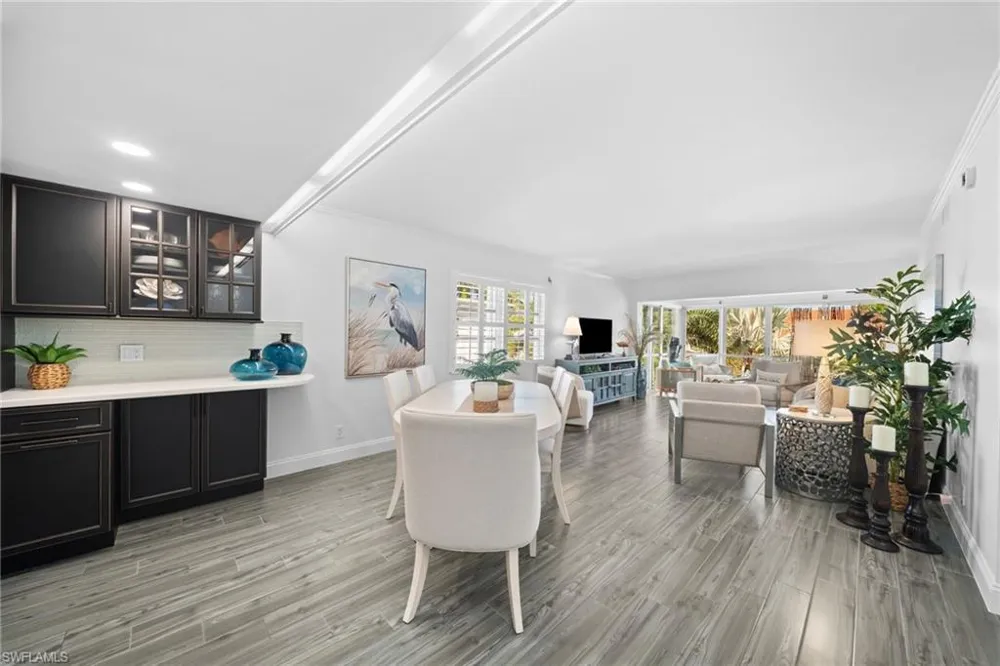 280 2nd Avenue S #303 Naples, FL 34102