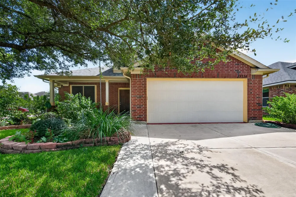 15734 Bannowsky Lane Houston, TX 77049